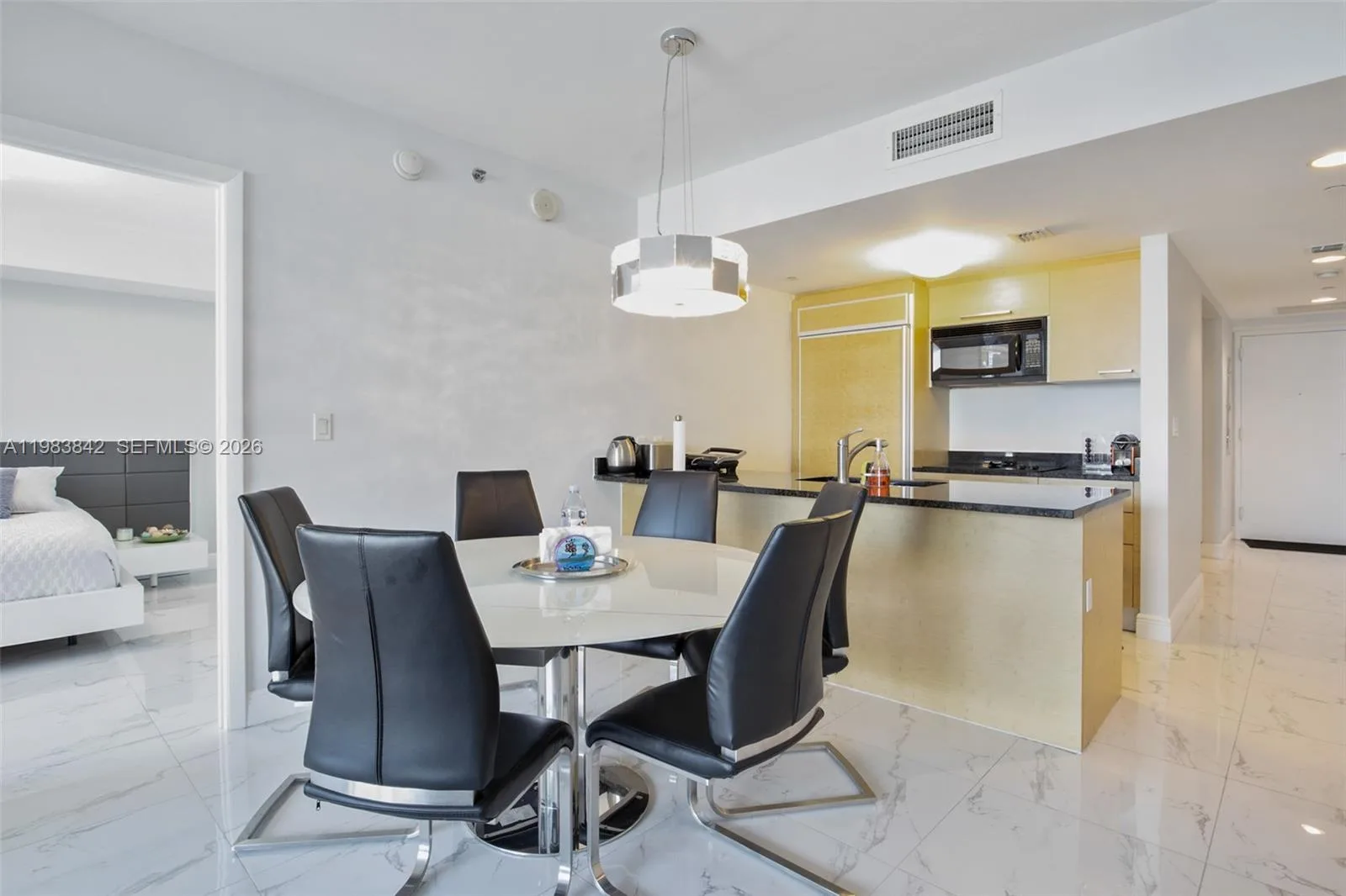 1800 S Ocean Dr # 909, Hallandale Beach, FL 33009 photo 3