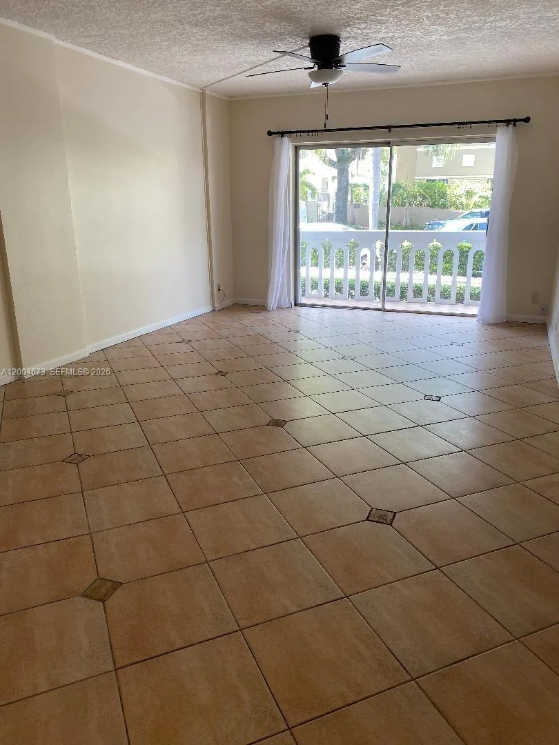 100 Edgewater Dr # 102, Coral Gables, FL 33133