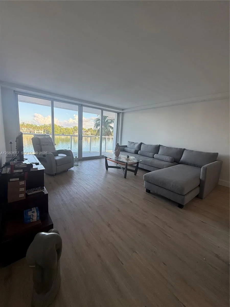 5750 Collins Ave # 3F, Miami Beach, FL 33140