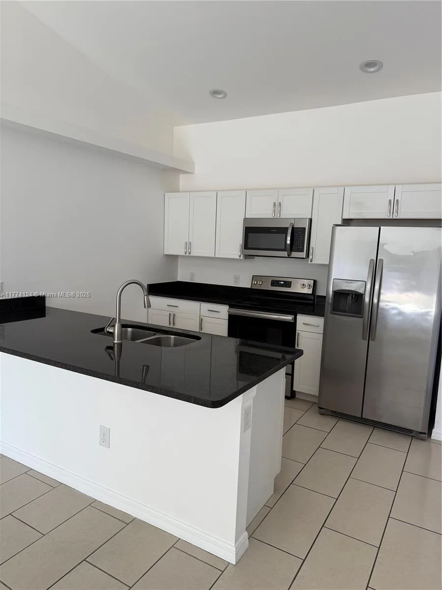 1210 TRAFALGAR PKWY # 1210, Cape Coral, FL 33991 photo 2