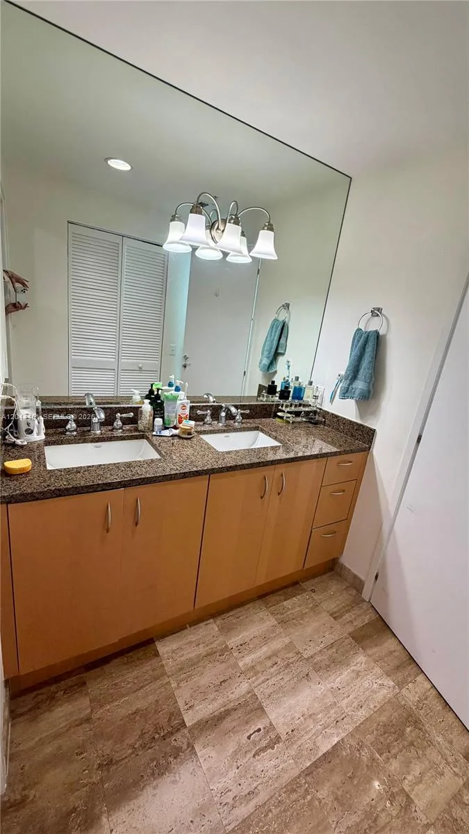 300 S Biscayne Blvd # T-3212, Miami, FL 33131 photo 11