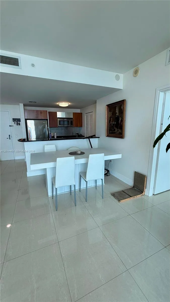 300 S Biscayne Blvd # T-3212, Miami, FL 33131 photo 4