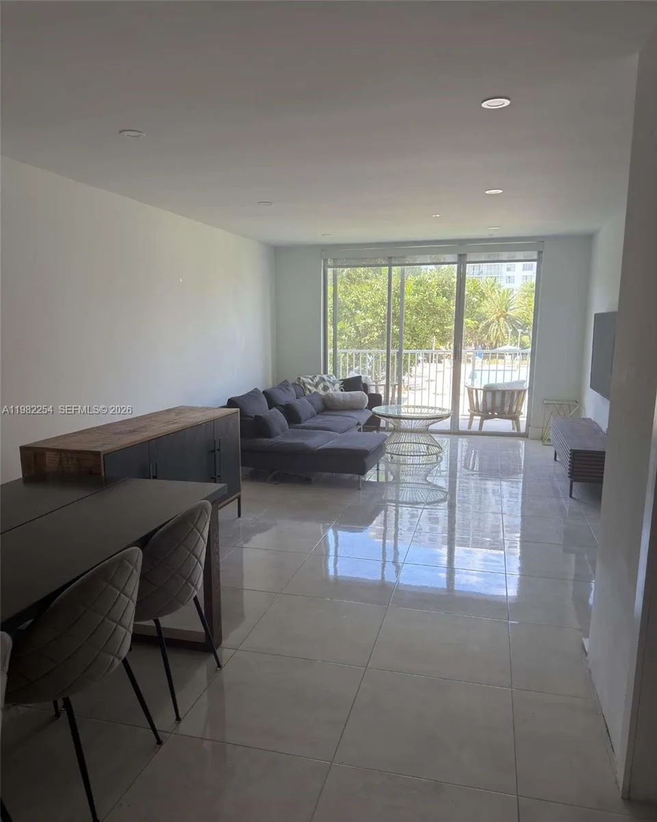 2851 NE 183rd St # 212E, Aventura, FL 33160 photo 2