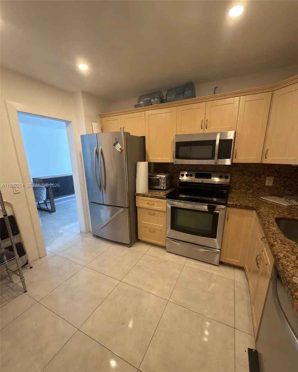 2851 NE 183rd St # 212E, Aventura, FL 33160 photo 9
