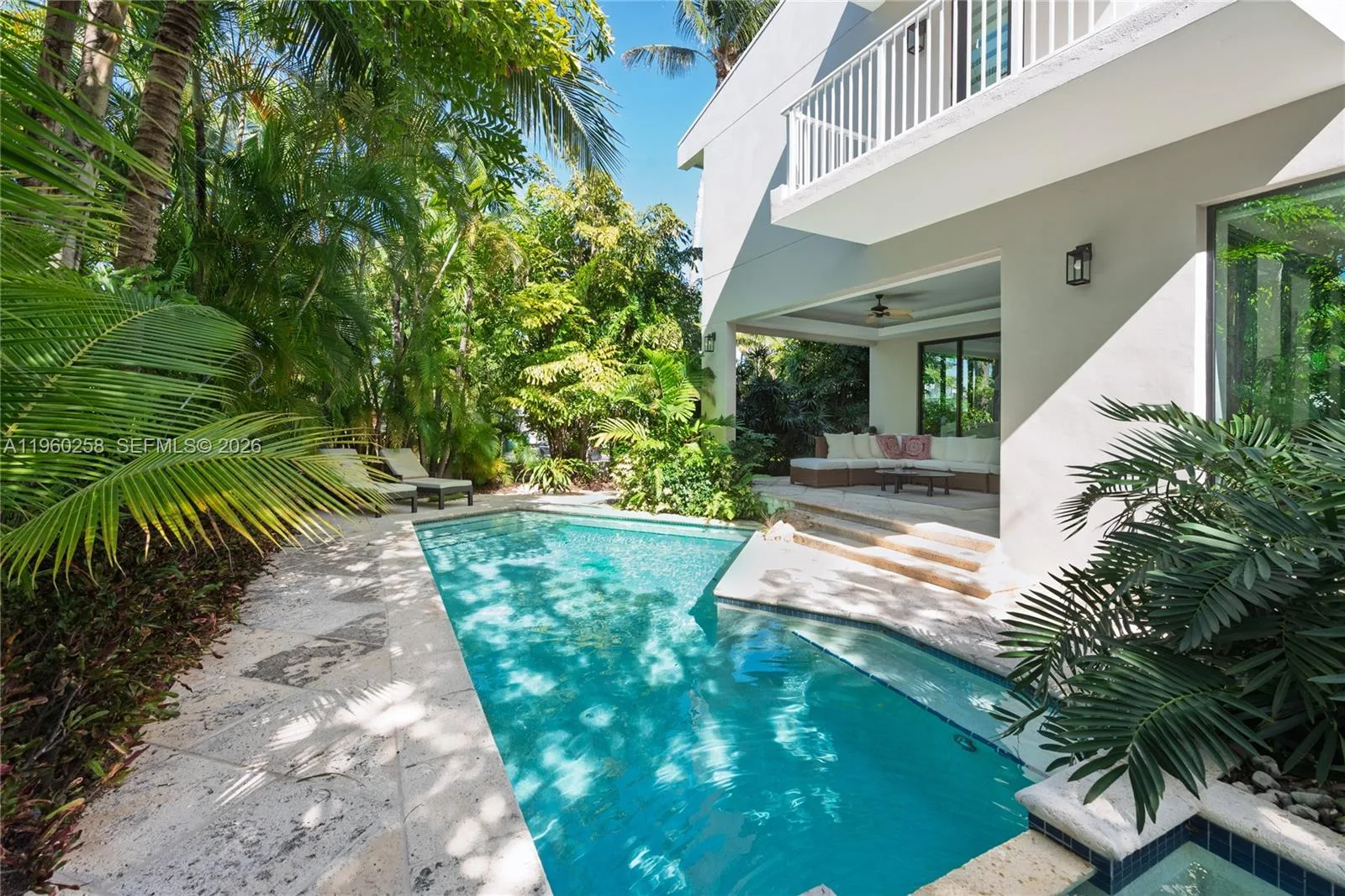 650 Curtiswood Dr, Key Biscayne, FL 33149 photo 2