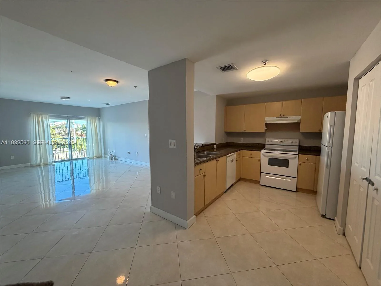 2280 SW 32nd Ave # 216, Miami, FL 33145 photo 9