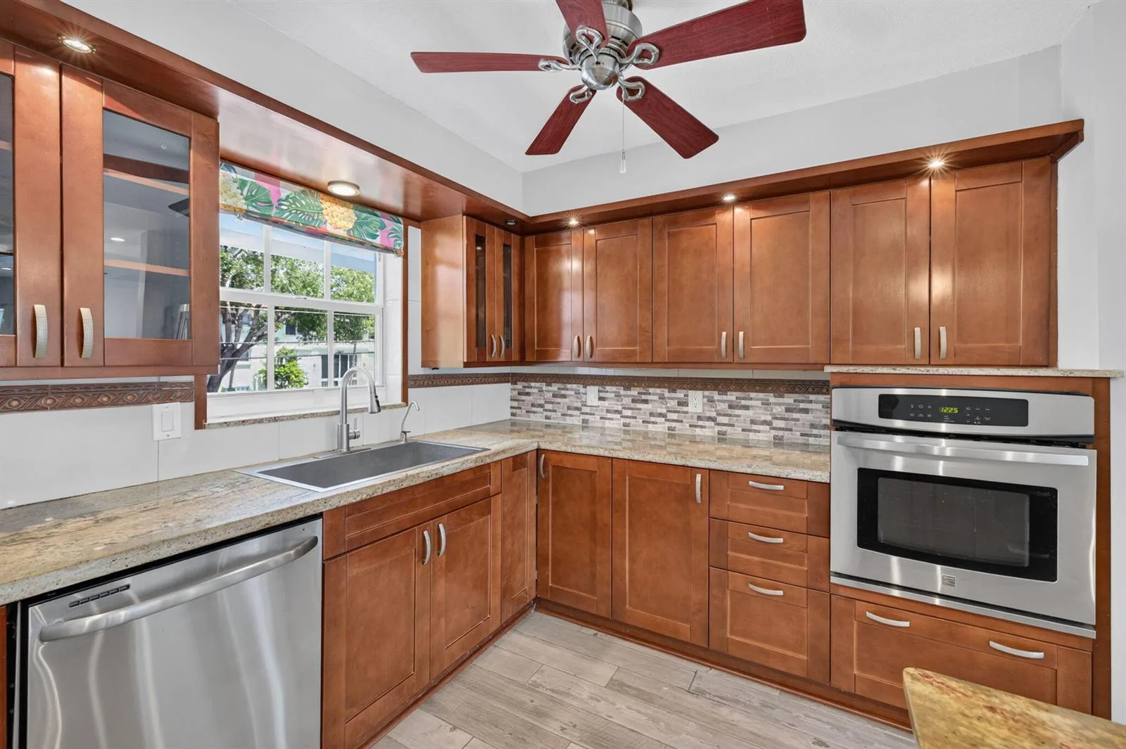 2820 NE 30th Street # 9, Fort Lauderdale, FL 33306 photo 4