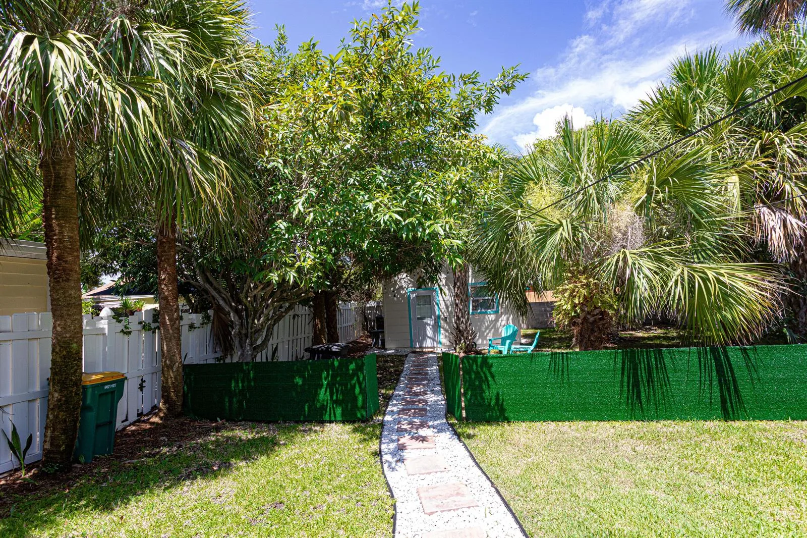 305 N Lakeside Drive, FL 33460 photo 6