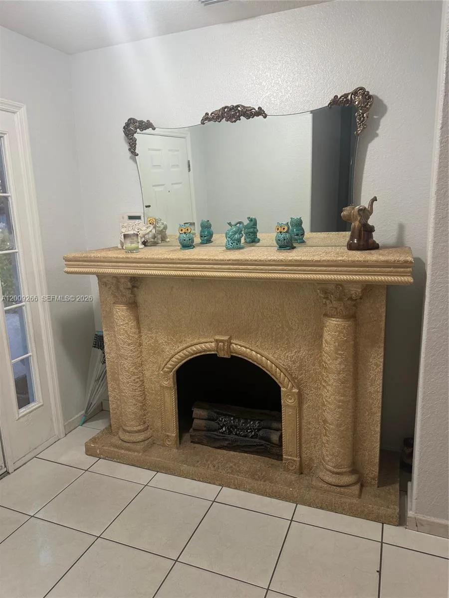 8748 NW 143rd Ter, Miami Lakes, FL 33018 photo 5