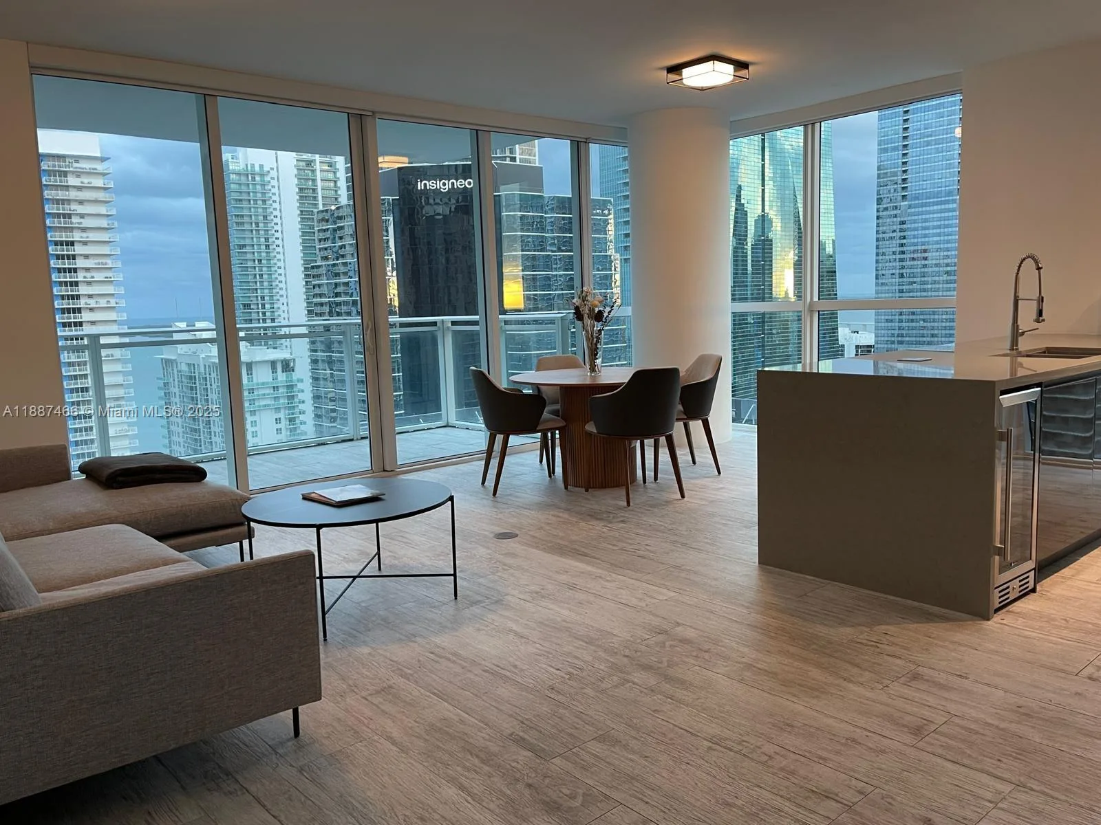 1080 Brickell Ave # 2700, Miami, FL 33131