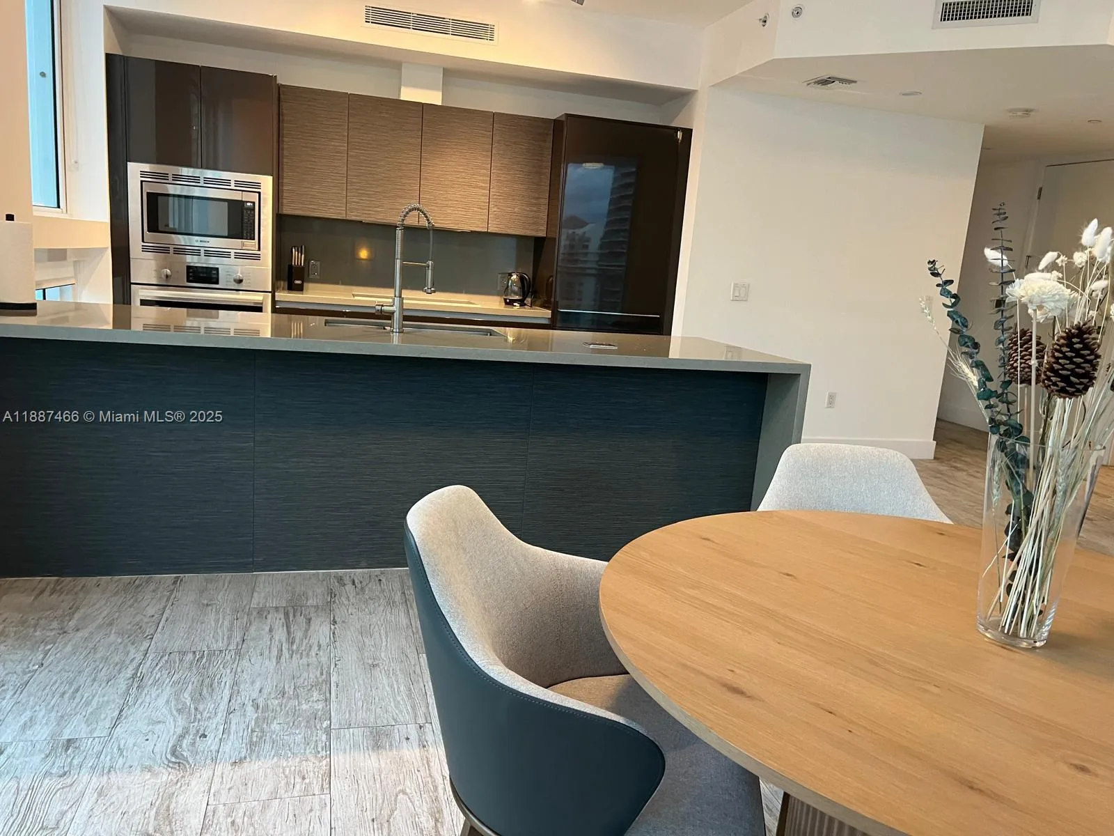1080 Brickell Ave # 2700, Miami, FL 33131 photo 3