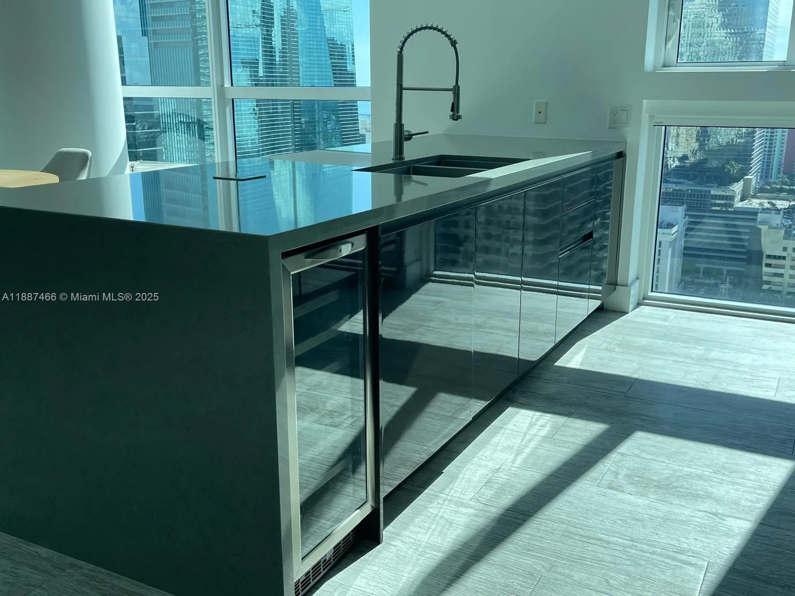 1080 Brickell Ave # 2700, Miami, FL 33131 photo 5