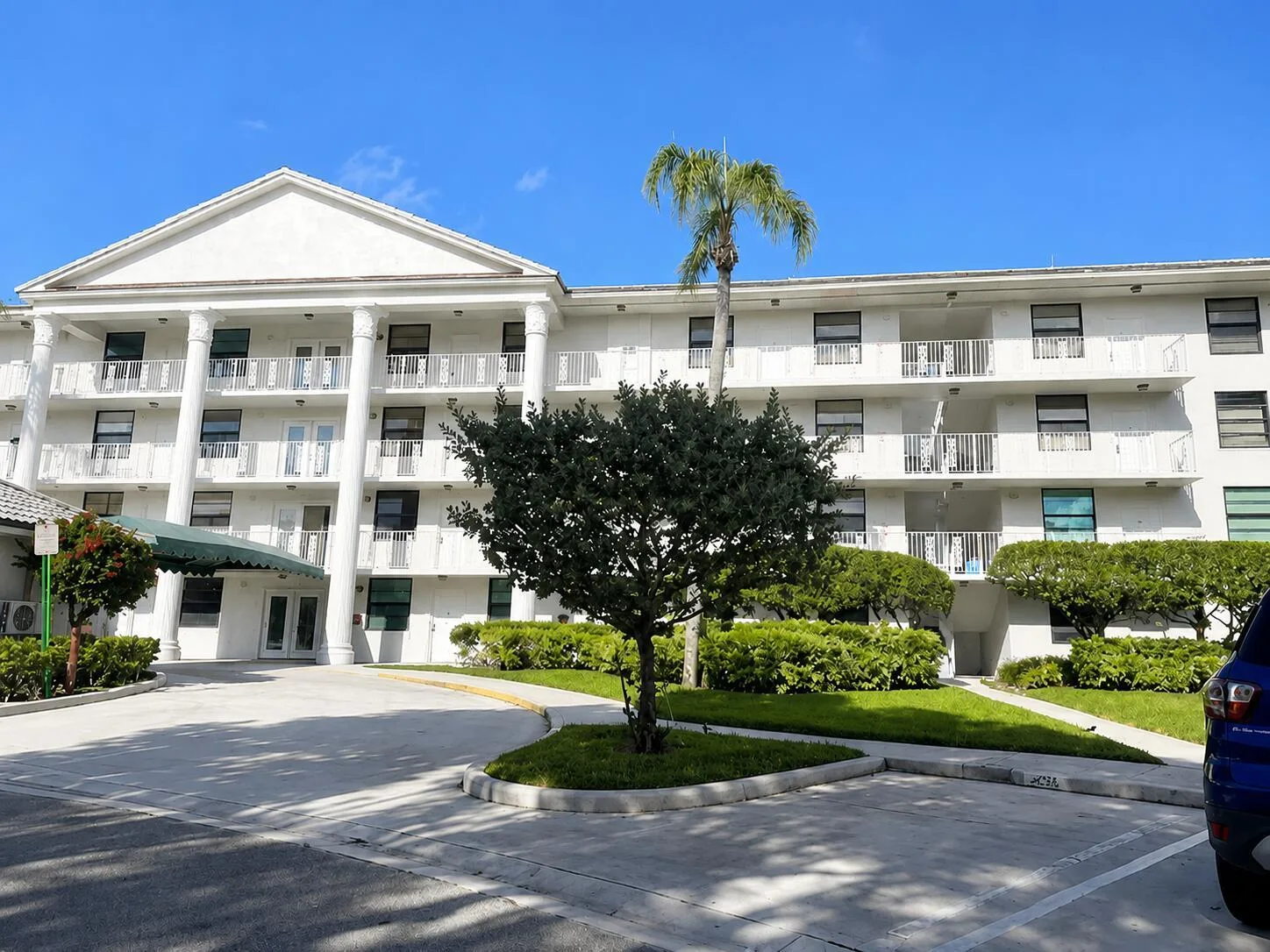3516 Whitehall Drive # 105, West Palm Beach, FL 33401