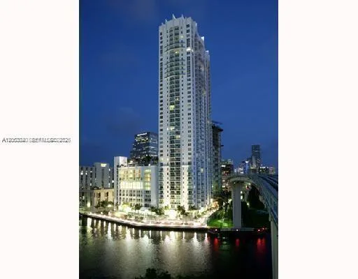 41 SE 5th St # 402, Miami, FL 33131