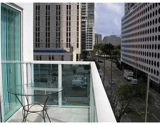 41 SE 5th St # 402, Miami, FL 33131 photo 5
