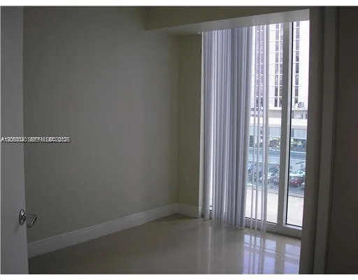 41 SE 5th St # 402, Miami, FL 33131 photo 9