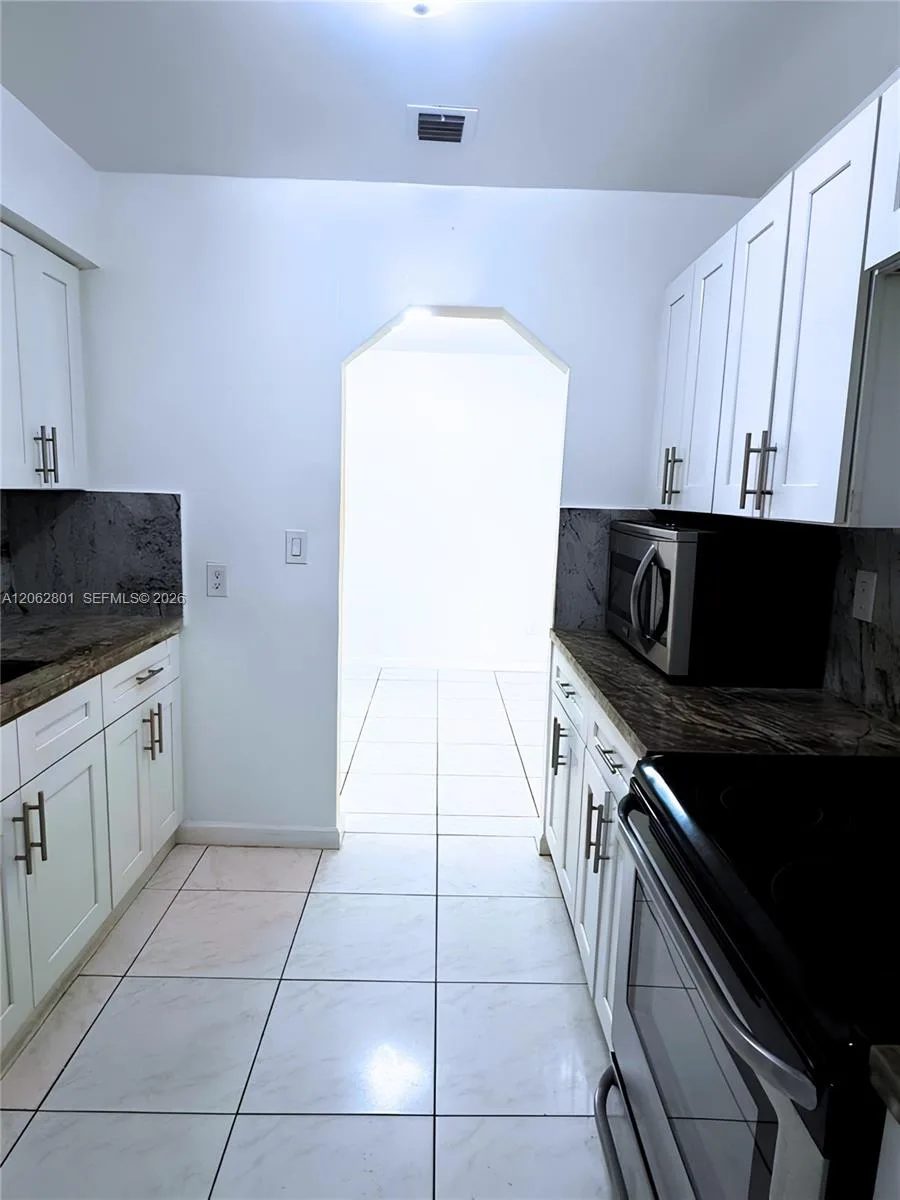 672 NE 130th St # 672, North Miami, FL 33161 photo 7