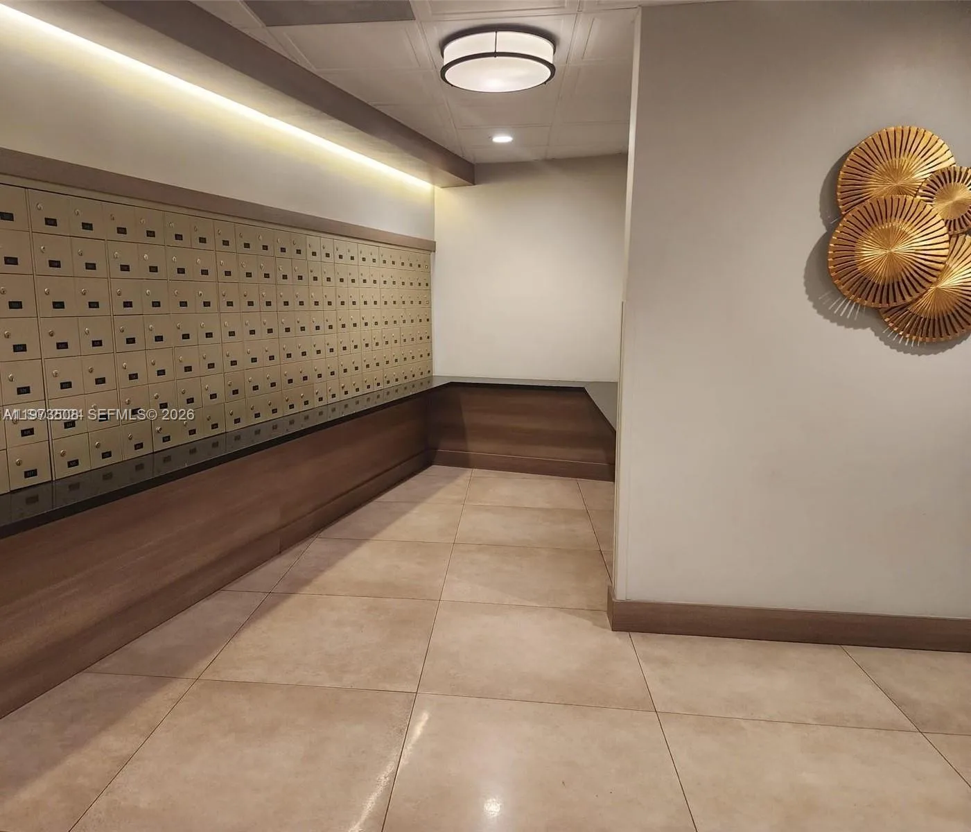 3731 N Country Club Dr # 1124, Aventura, FL 33180 photo 4