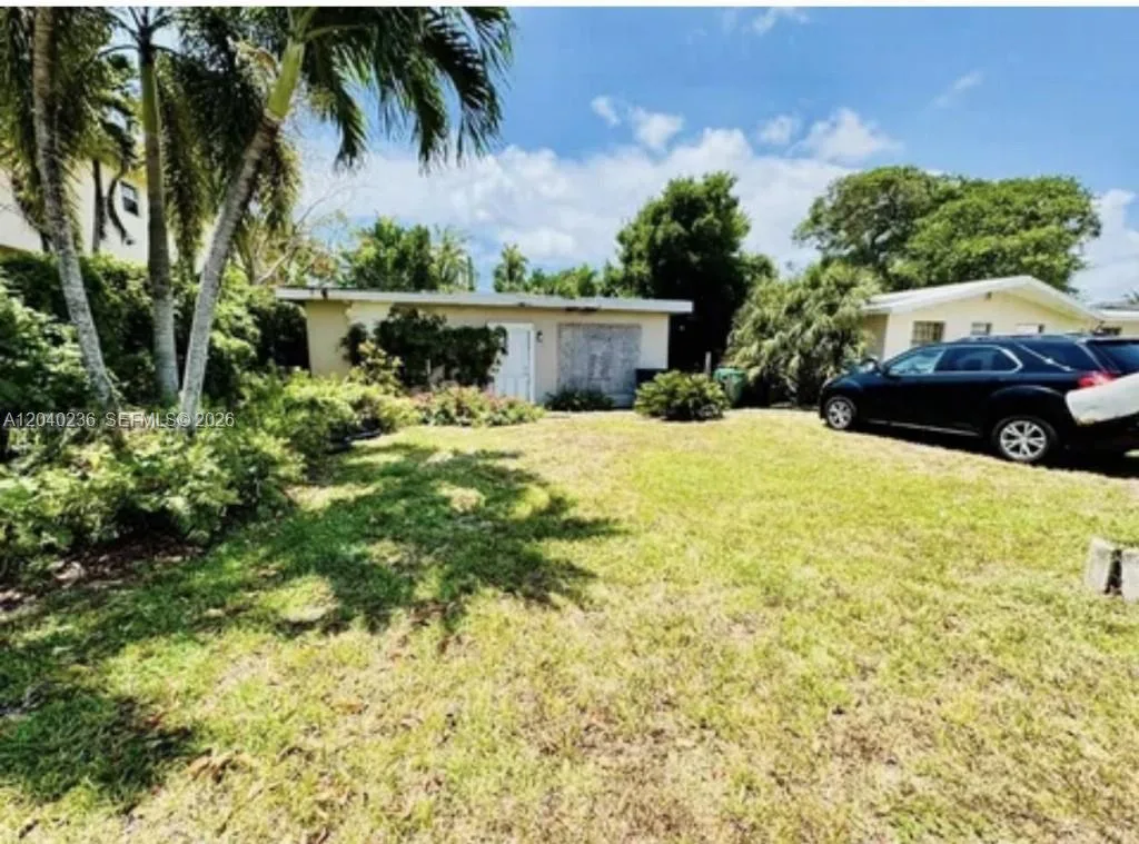 2616 NE 214th St, Miami, FL 33180 photo 3