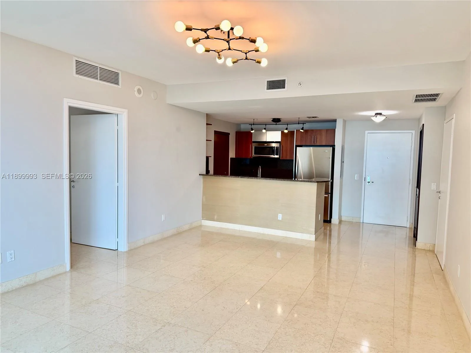 300 S Biscayne Blvd # 2006, Miami, FL 33131 photo 5