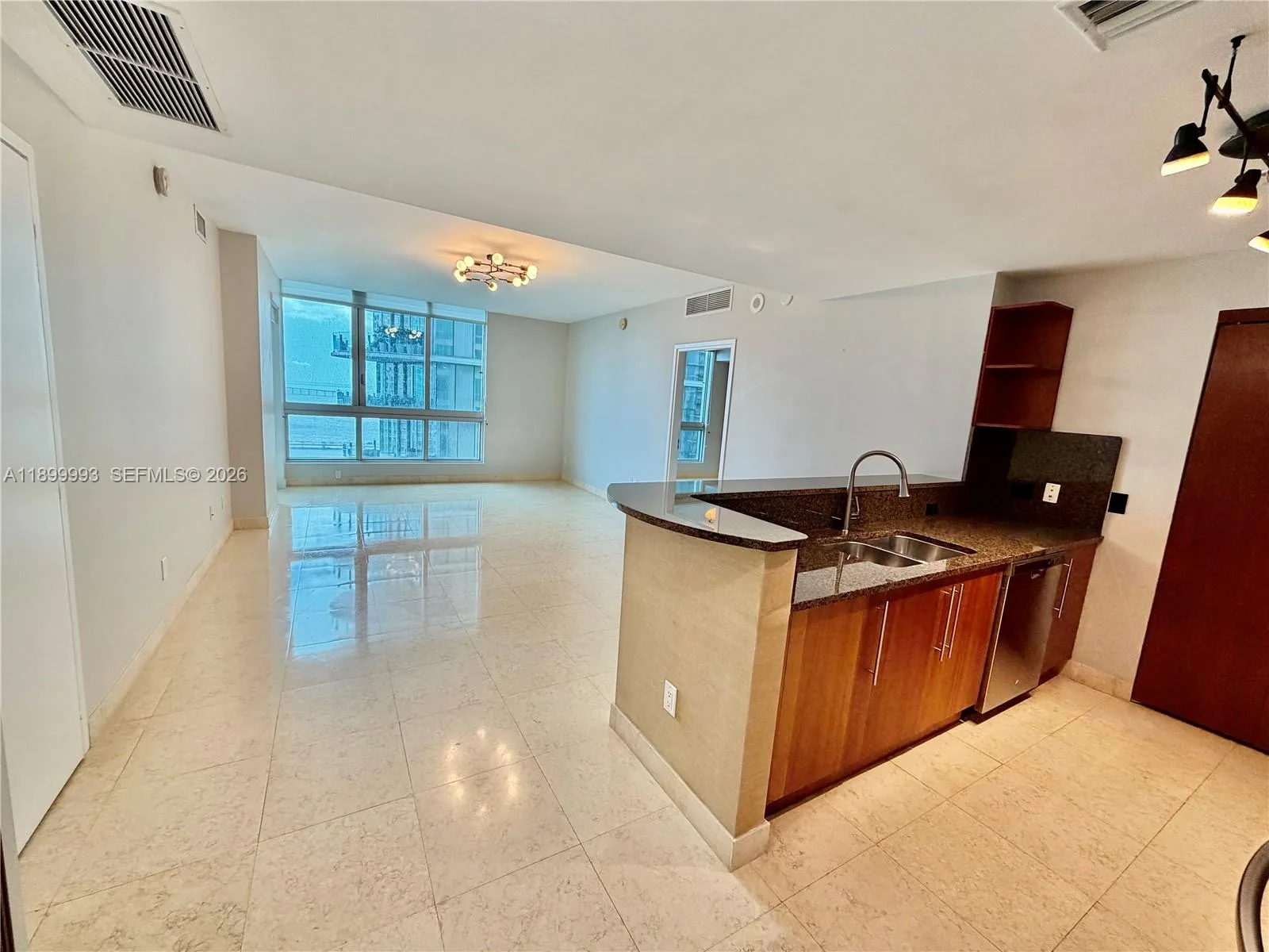 300 S Biscayne Blvd # 2006, Miami, FL 33131 photo 6