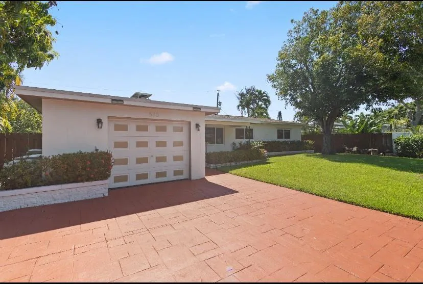 570 SE 2nd Avenue, Pompano Beach, FL 33060 photo 5