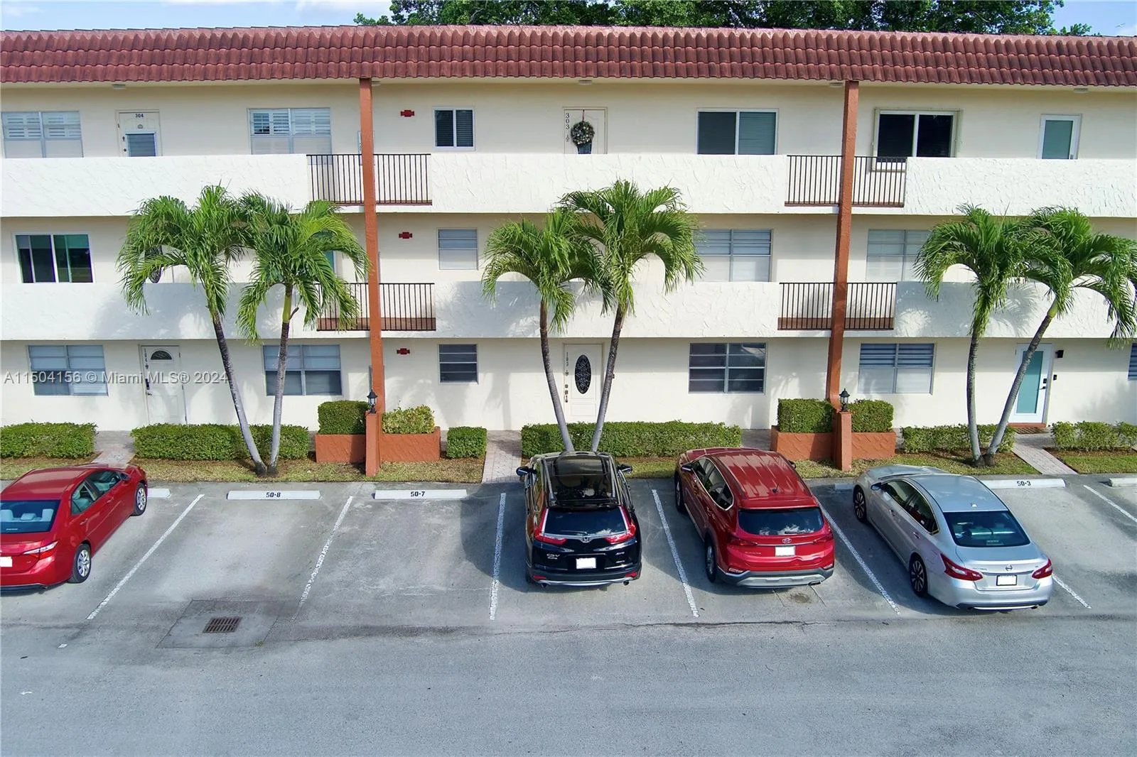 281 S Hollybrook Dr # 103, Pembroke Pines, FL 33025