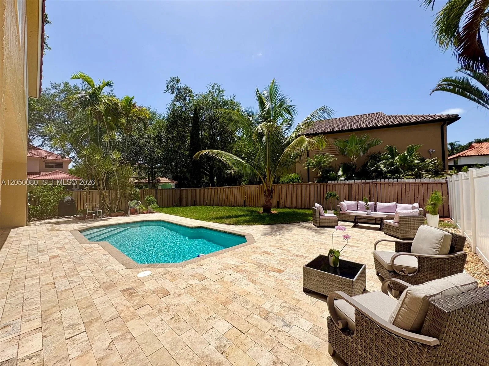 9833 NW 5th Ct, Plantation, FL 33324 photo 2
