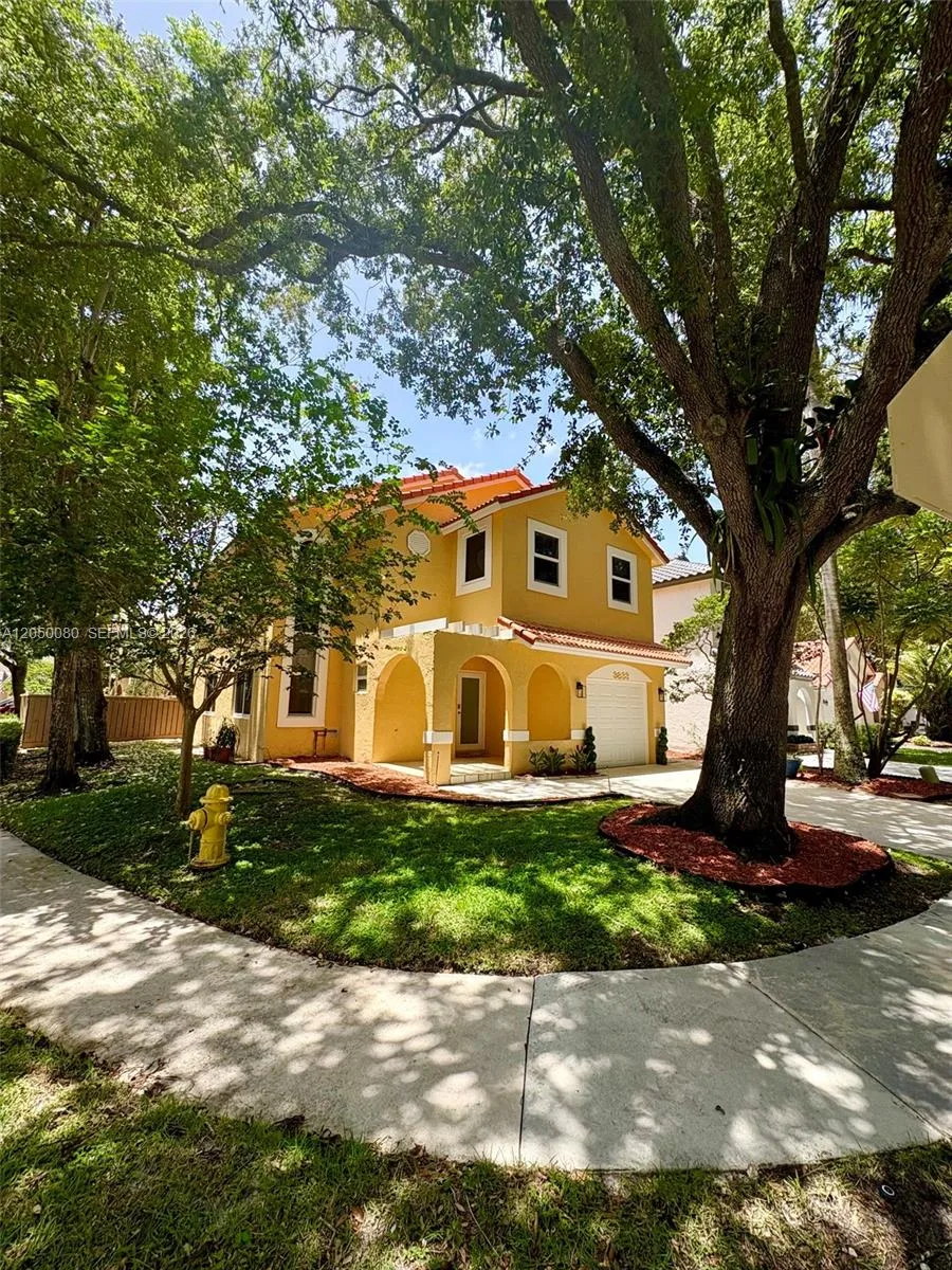 9833 NW 5th Ct, Plantation, FL 33324 photo 3