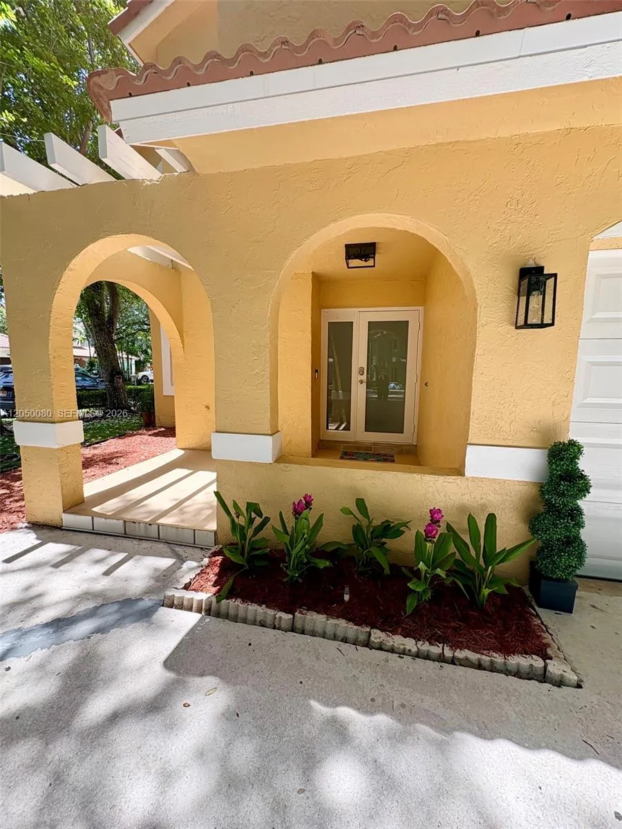 9833 NW 5th Ct, Plantation, FL 33324 photo 5