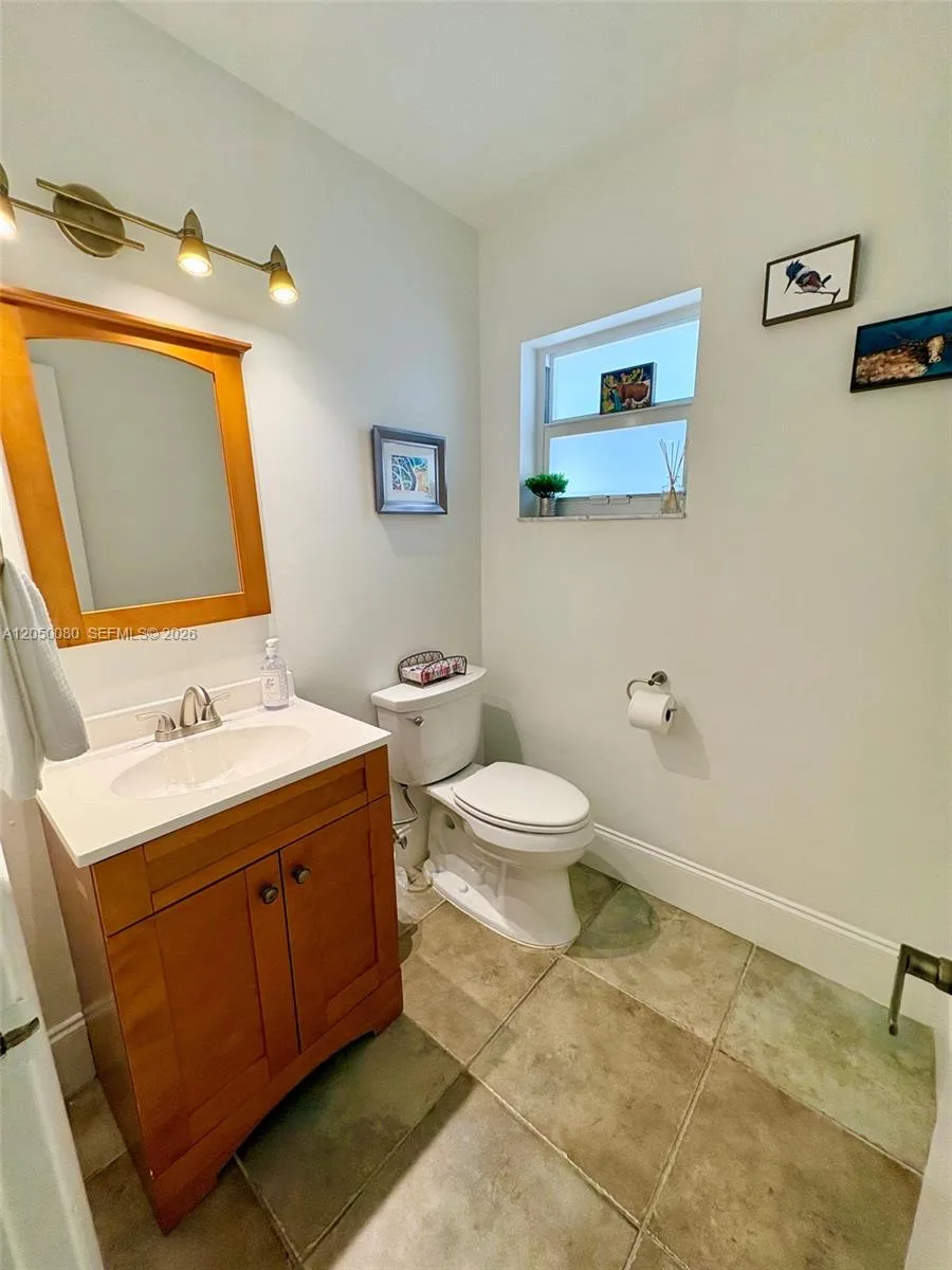 9833 NW 5th Ct, Plantation, FL 33324 photo 8