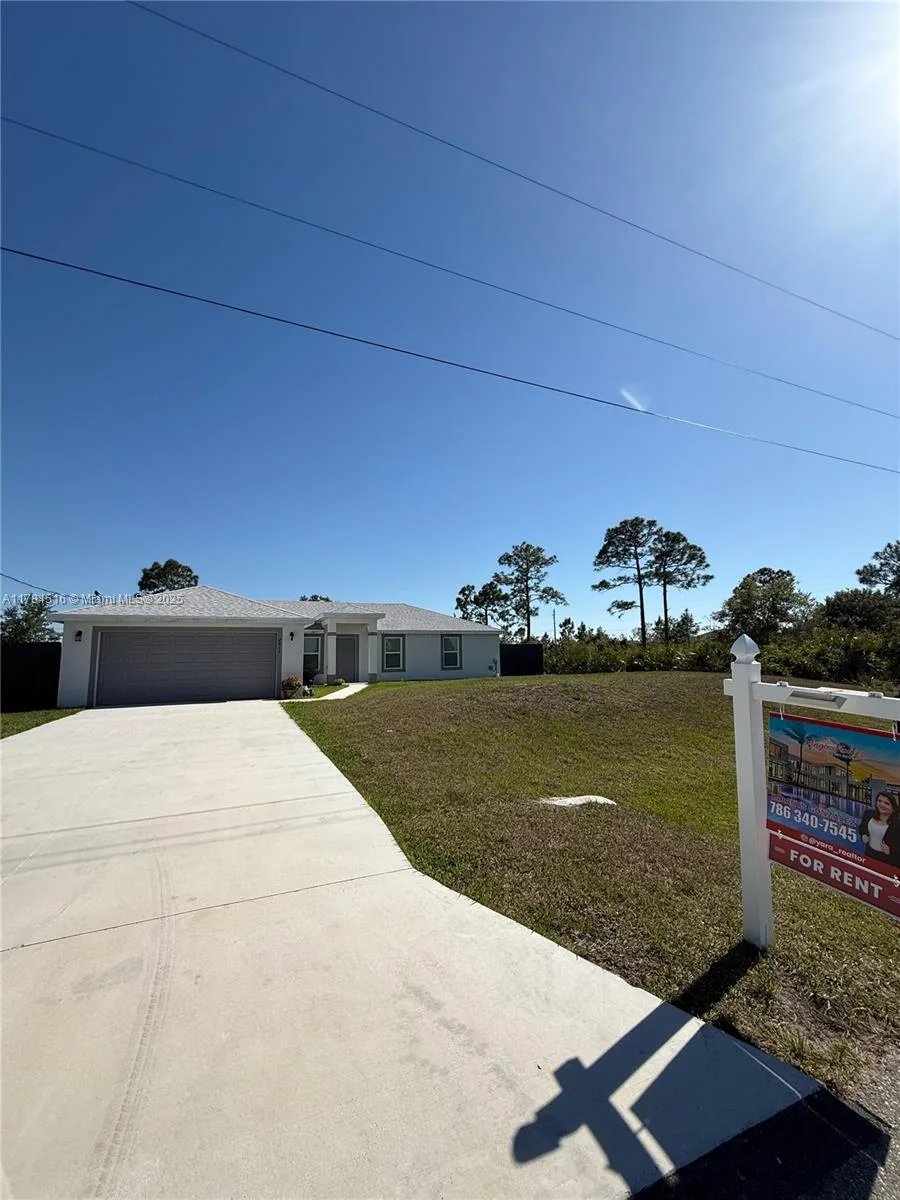 2815 65th St W # 2815, Lehigh Acres, FL 33971