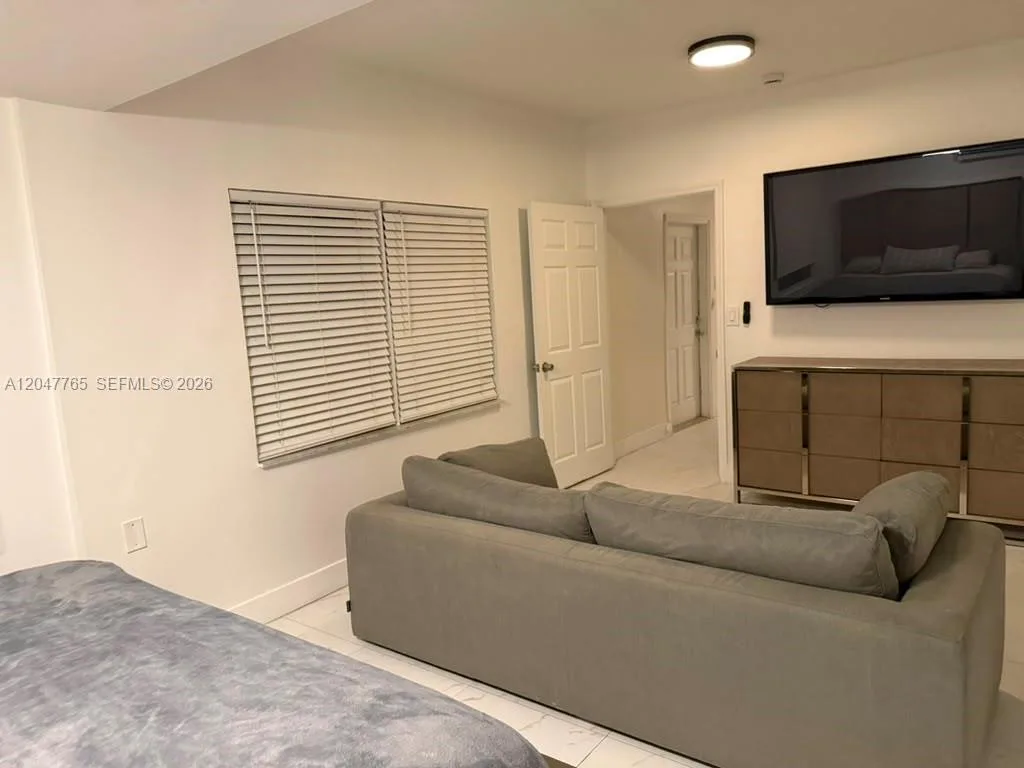 2621 SW 12th Ter # B, Fort Lauderdale, FL 33315 photo 9