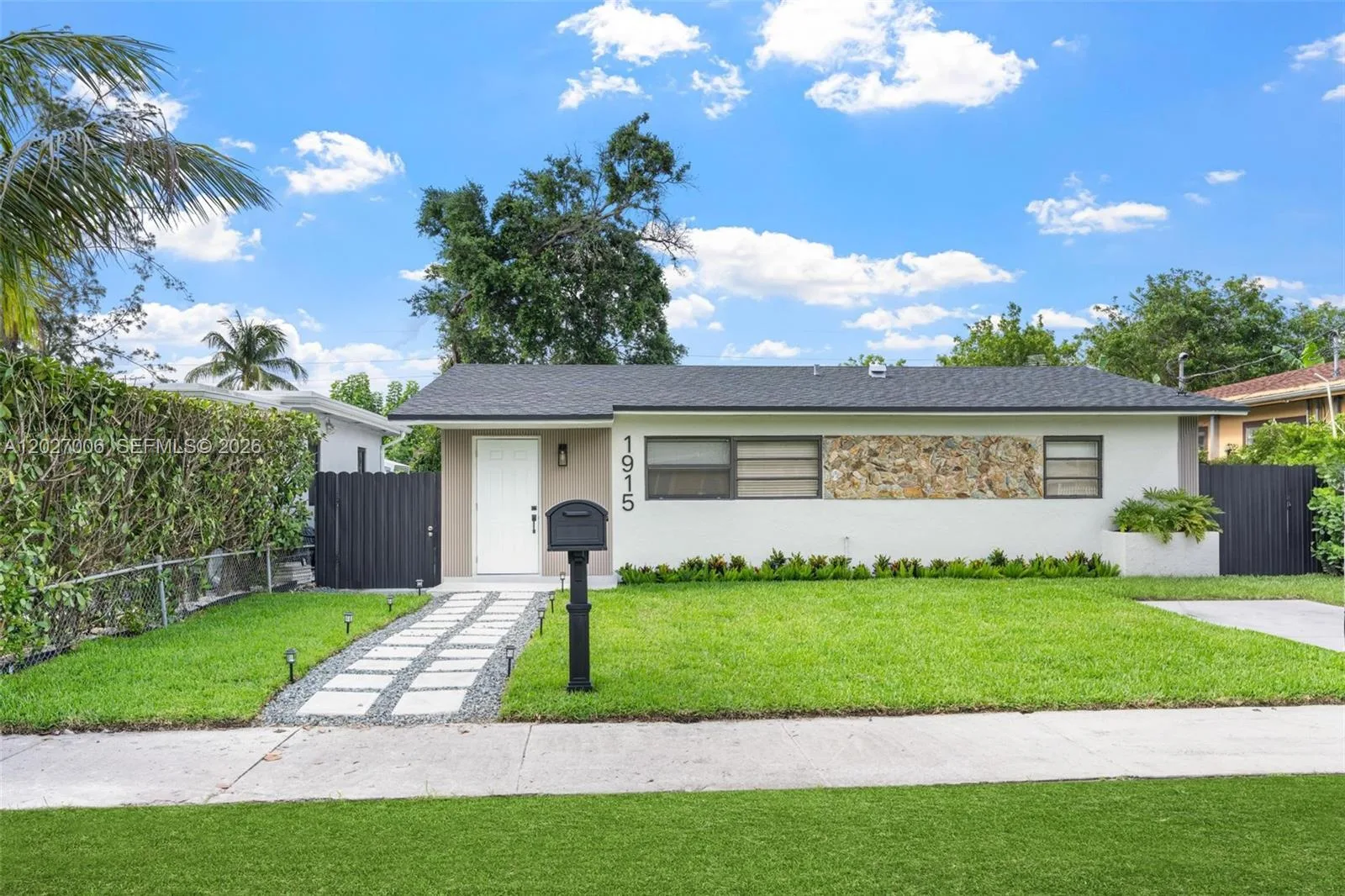 1915 NW 86th St, Miami, FL 33147 photo 2