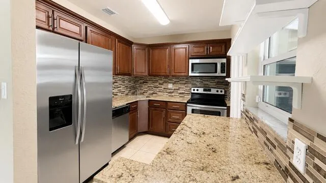 716 SW 19th Street, Fort Lauderdale, FL 33315 photo 2