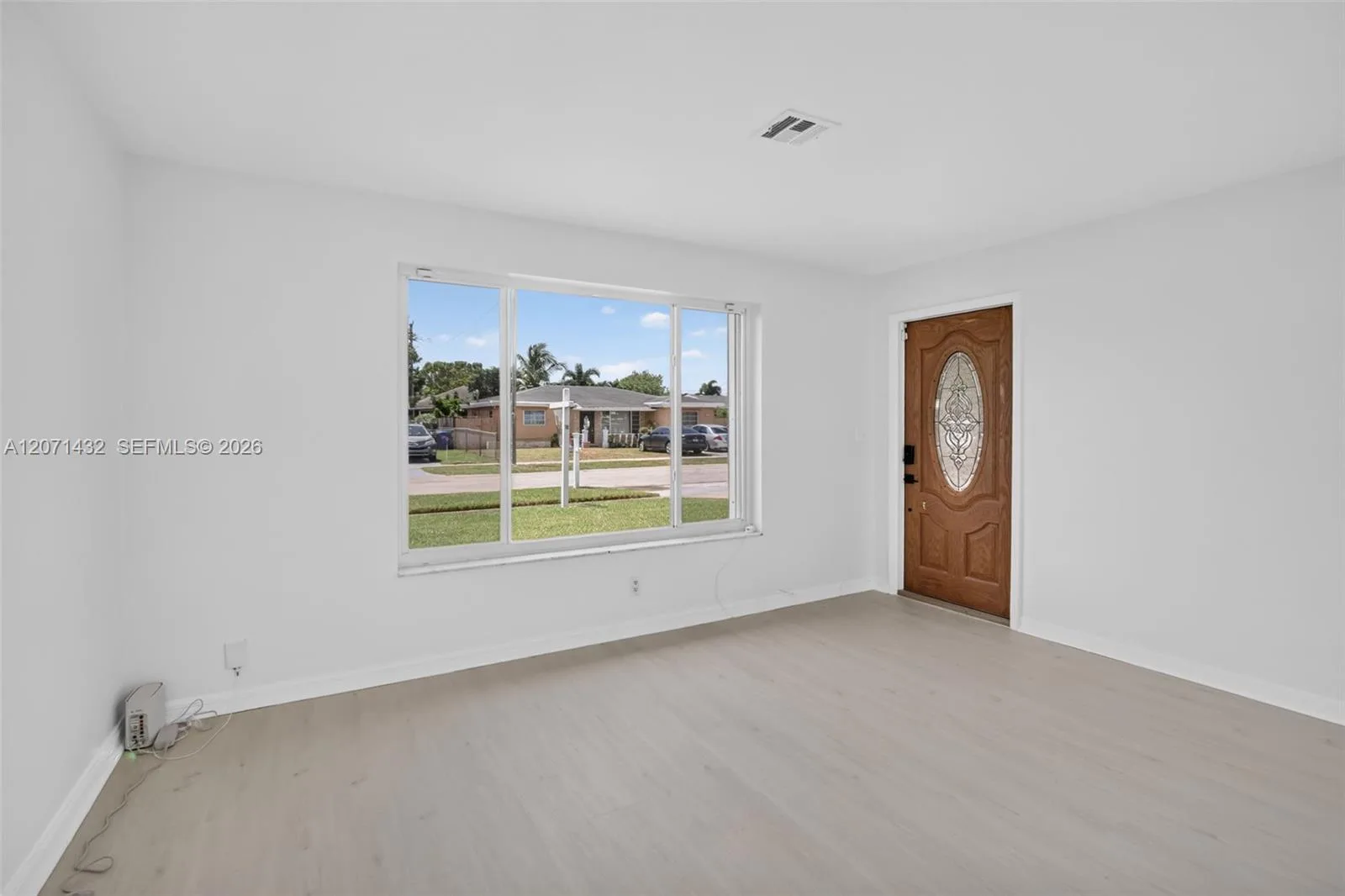 7521 Eaton St, Hollywood, FL 33024 photo 5