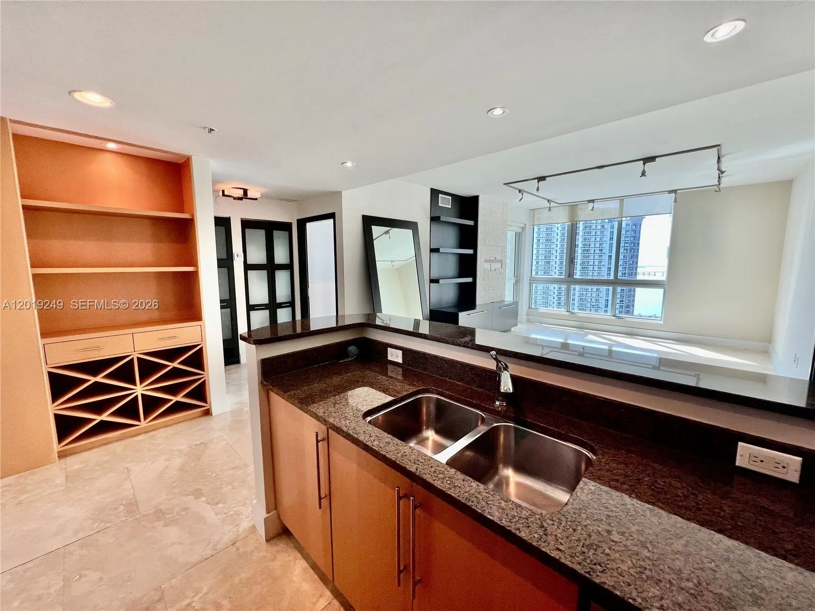 300 S Biscayne Blvd # 2606, Miami, FL 33131 photo 7