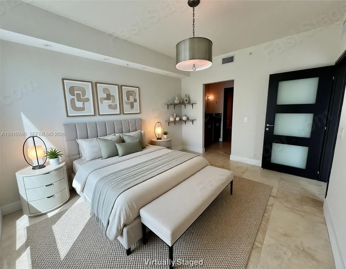 300 S Biscayne Blvd # 2606, Miami, FL 33131 photo 8