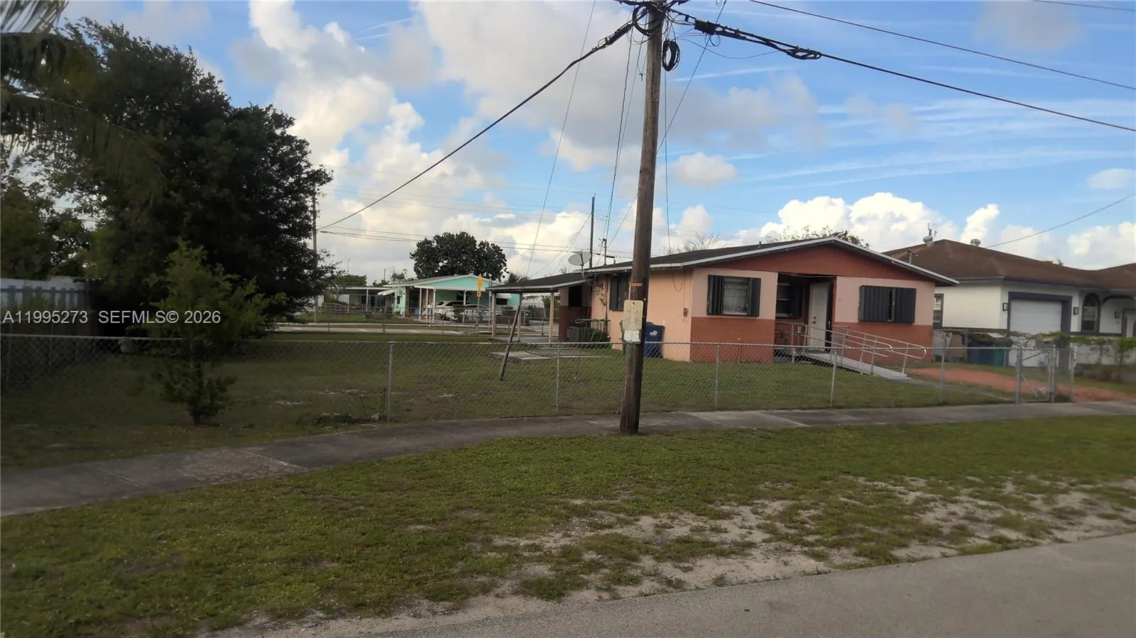 1671 NW 154th St, Miami Gardens, FL 33054 photo 2