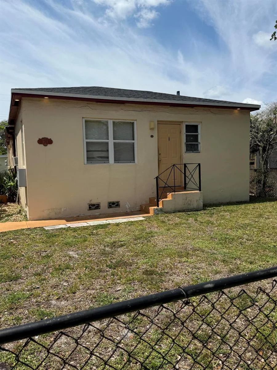 1824 Adams Street # 1-4, Hollywood, FL 33020