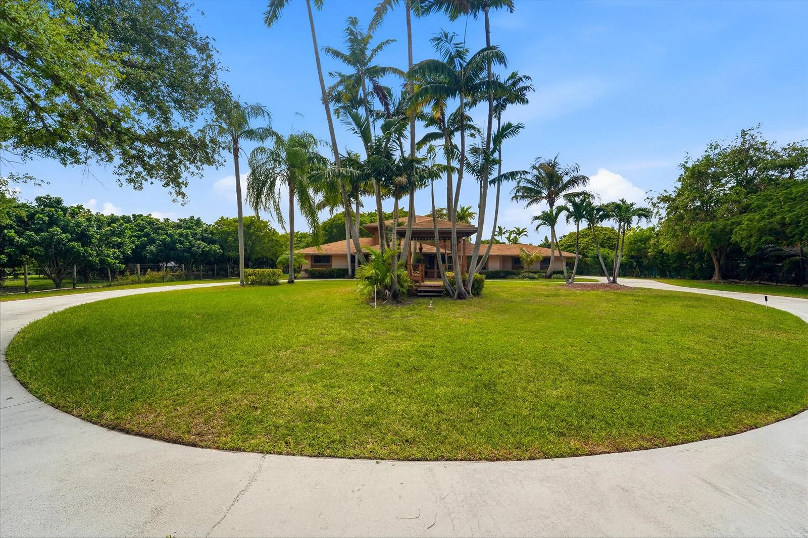 24210 SW 122nd Avenue SW, Homestead, FL 33032 photo 2