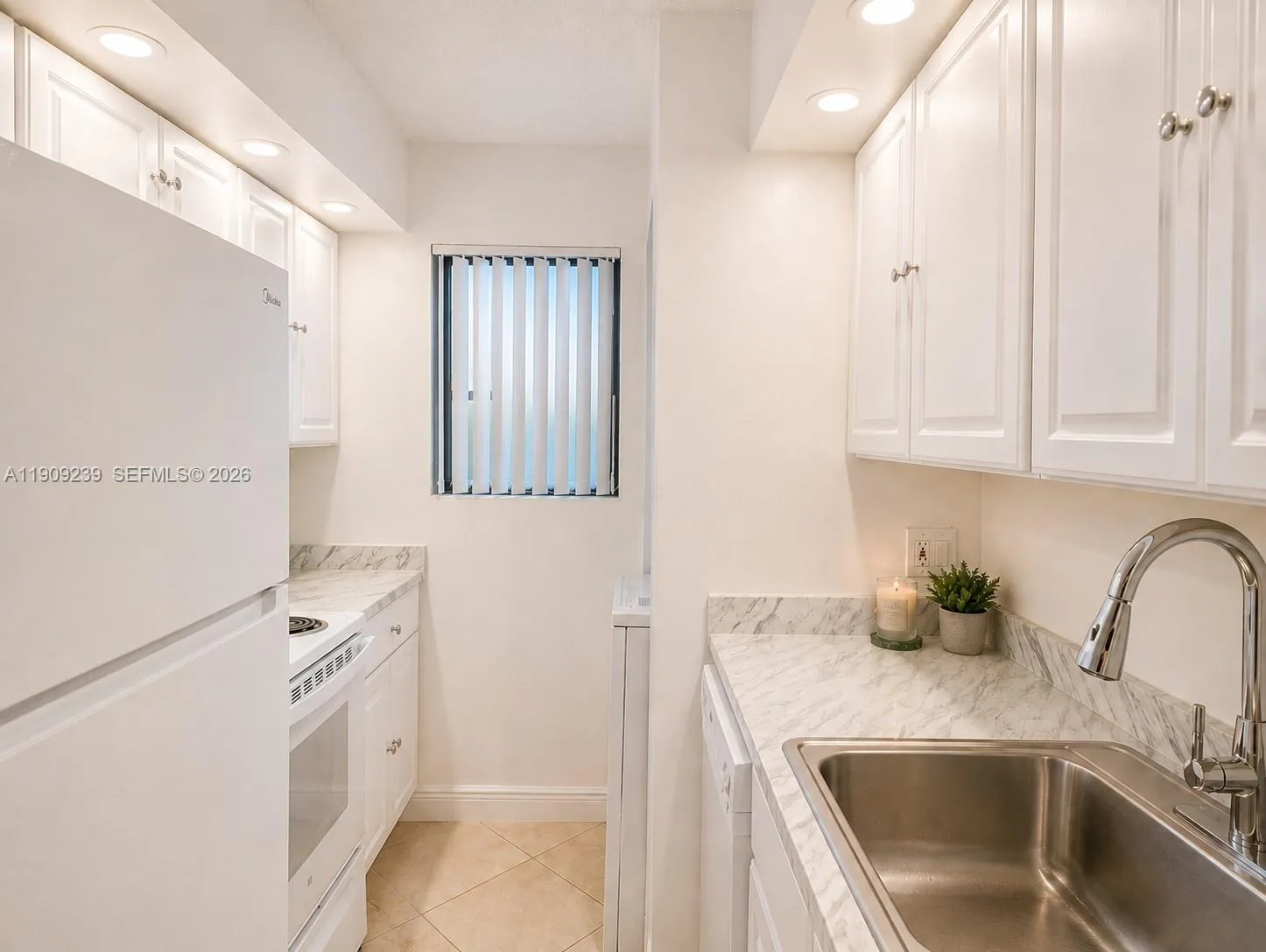 523 Trace Cir # 105, Deerfield Beach, FL 33441 photo 5