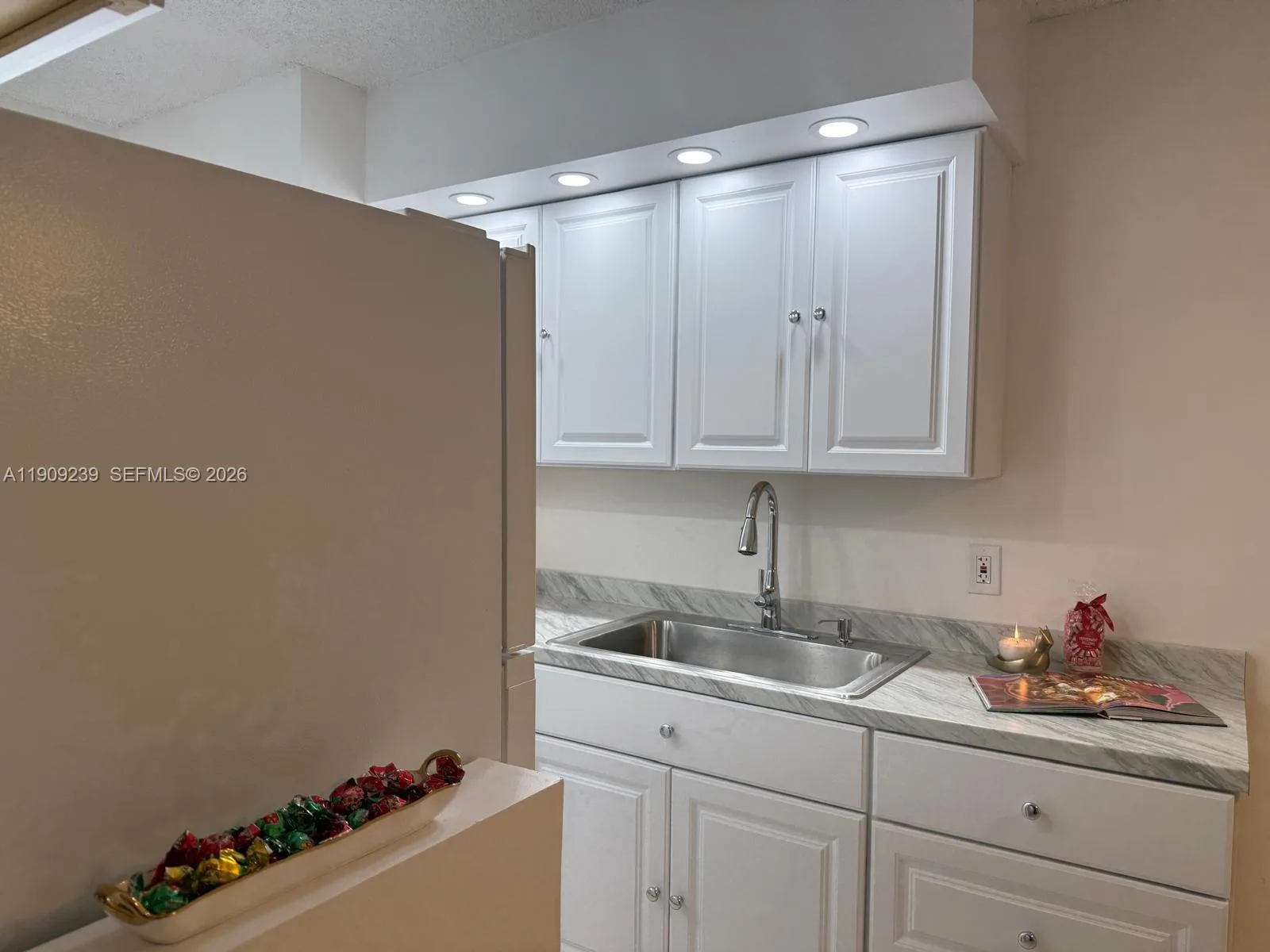 523 Trace Cir # 105, Deerfield Beach, FL 33441 photo 6