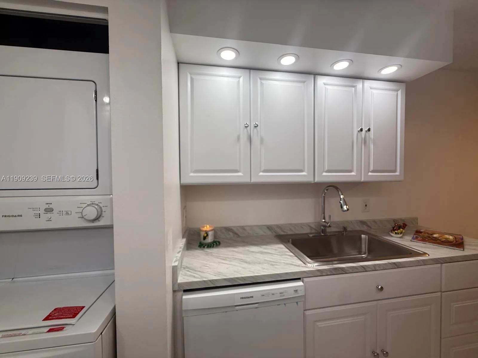 523 Trace Cir # 105, Deerfield Beach, FL 33441 photo 8