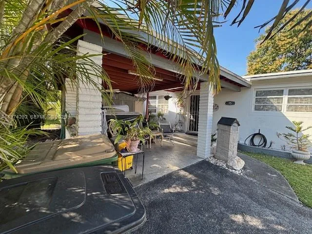 15 NE 130th St, North Miami, FL 33161 photo 3