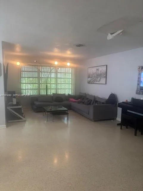 15 NE 130th St, North Miami, FL 33161 photo 5