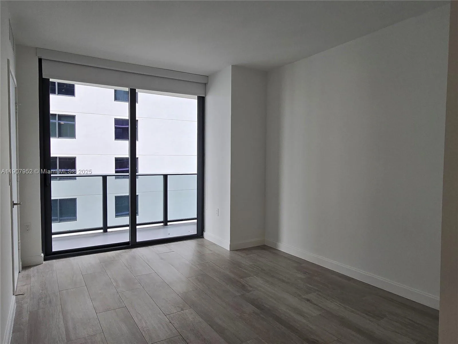 55 SW 9th St # 2409, Miami, FL 33130 photo 6