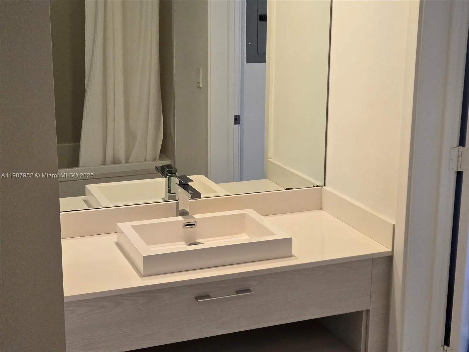 55 SW 9th St # 2409, Miami, FL 33130 photo 9