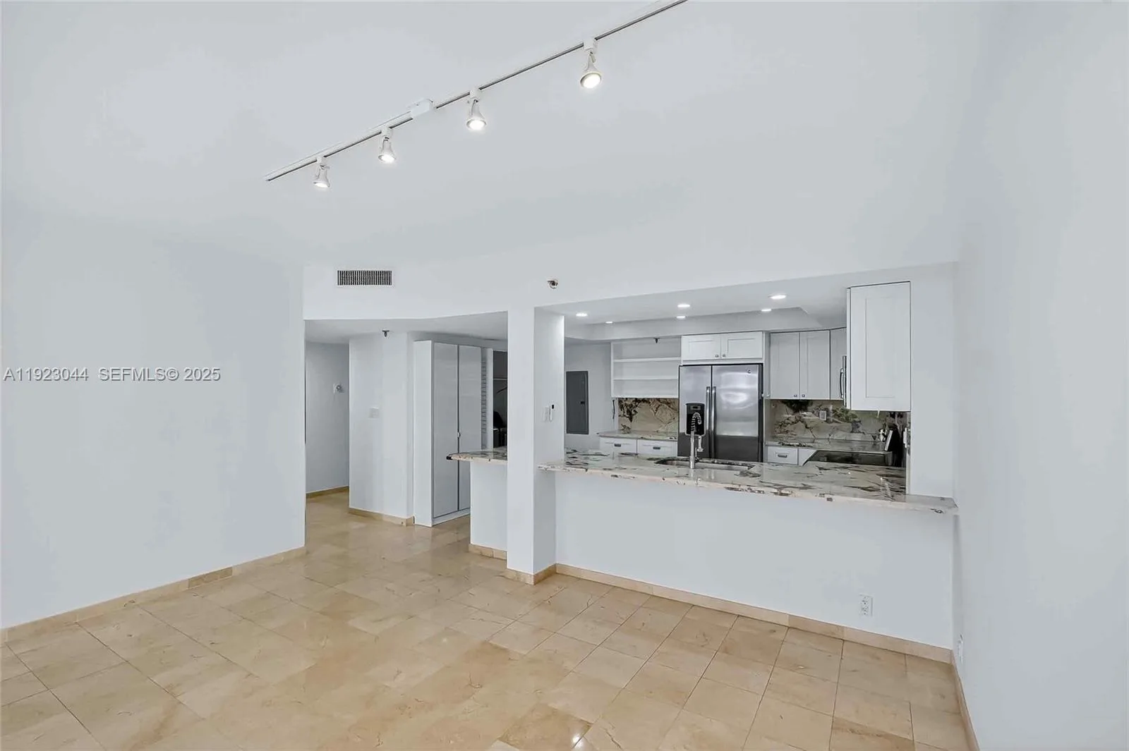 520 Brickell Key Dr # A604, Miami, FL 33131 photo 10