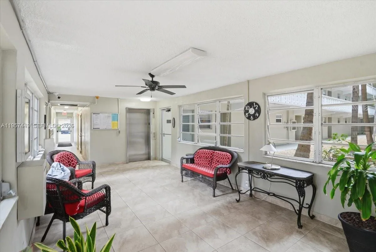 330 SE 2nd St # 501G, Hallandale Beach, FL 33009 photo 6